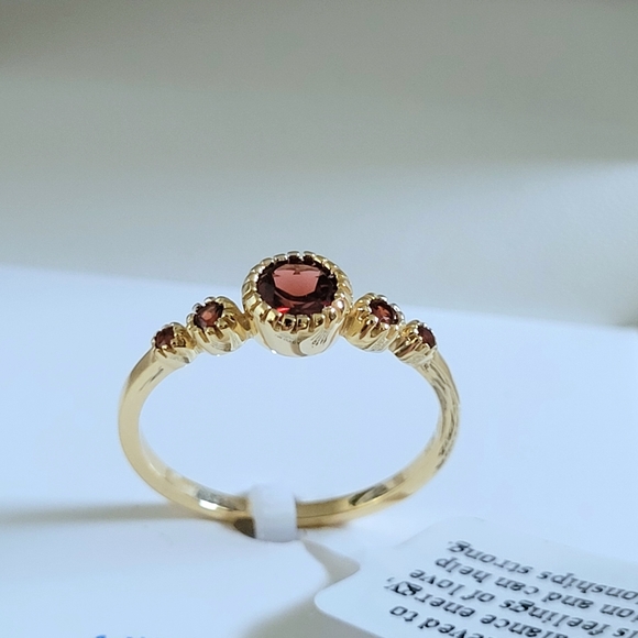 Shivam Garnet❤️ Ring💍 - NIB - Picture 12 of 16